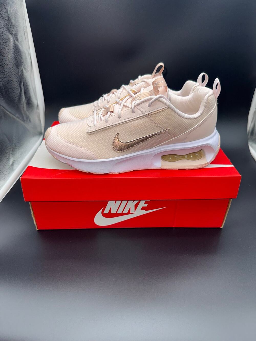 Nike Air Max INTRLK Lite Women’s Size 10 Pink Rose Gold DZ7288-600 w/ Box